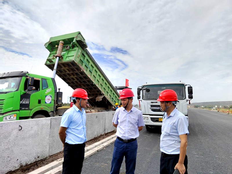 6、勞動競賽現場推進會照片3_看圖王